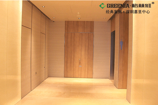 使用香蕉在线播放防火板的衛生間隔斷