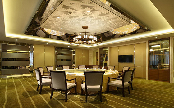 使用香蕉在线播放防火板裝修的靜雅海鮮高檔餐廳